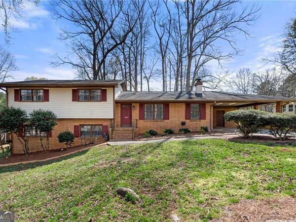 695 Carlouetta Road, Mableton, GA 30126