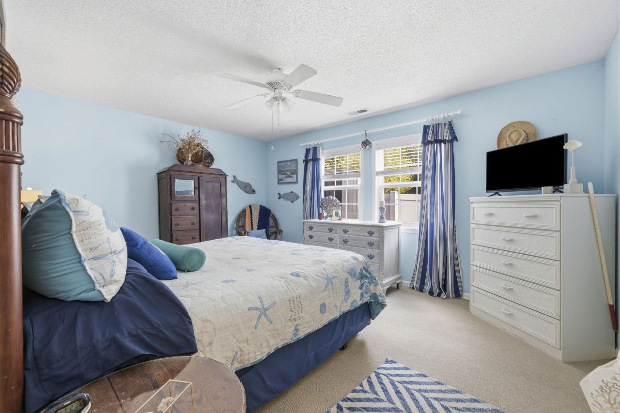 1607 Haven Dr. Photo 20