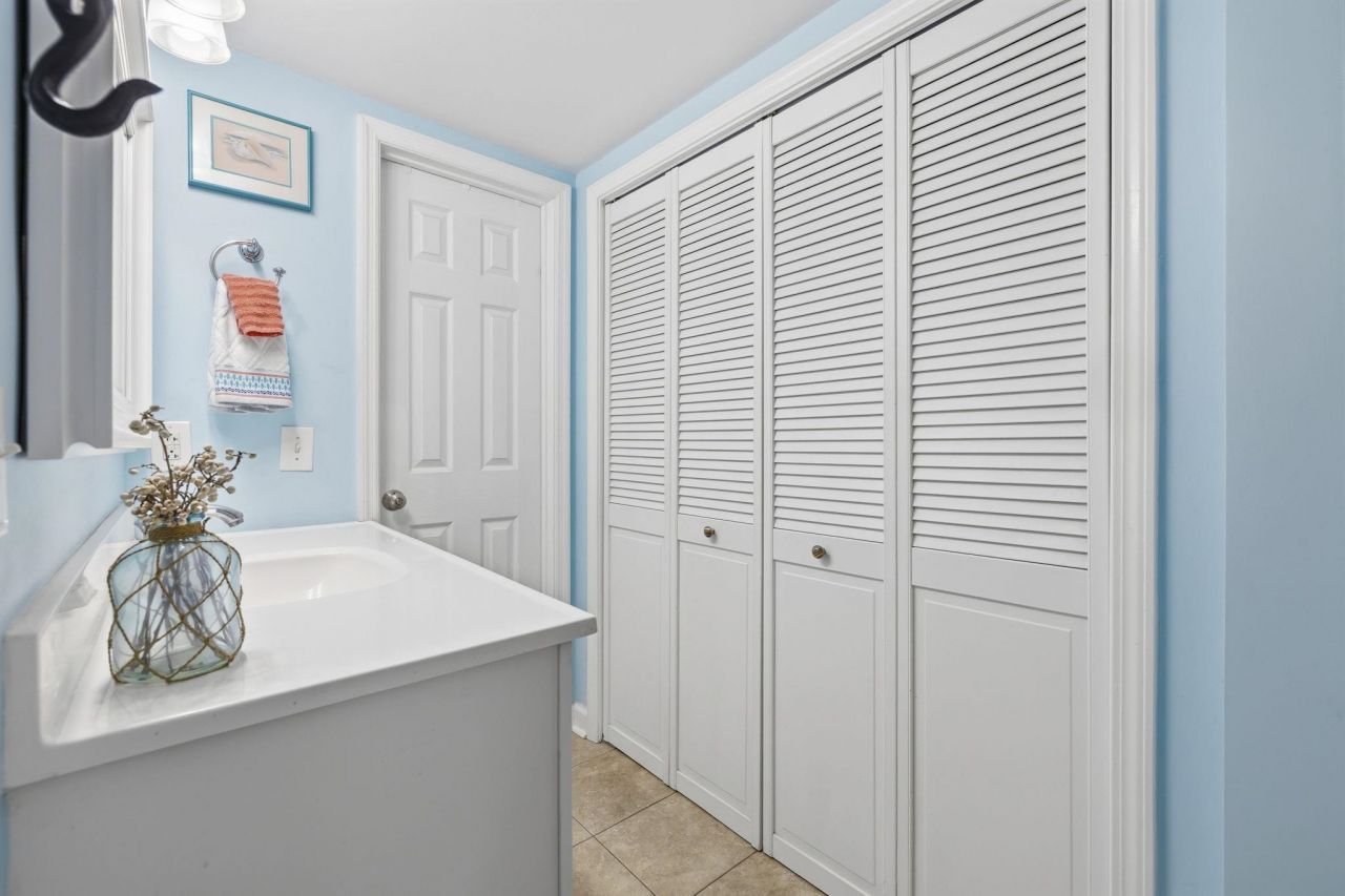 1607 Haven Dr. Photo 21