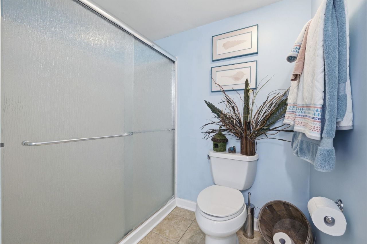 1607 Haven Dr. Photo 23