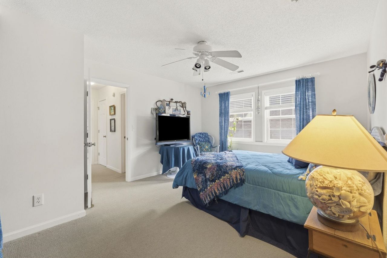 1607 Haven Dr. Photo 35