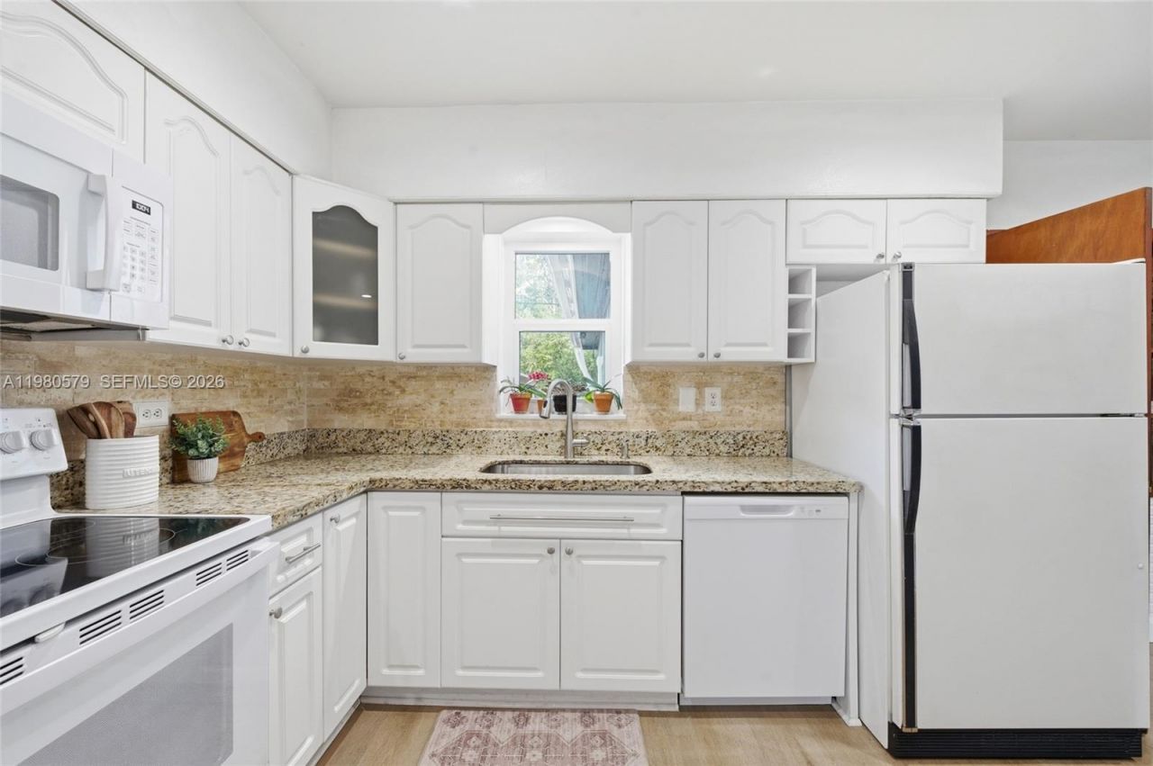 6215 SW 20th St, Miramar, FL 33023 Photo