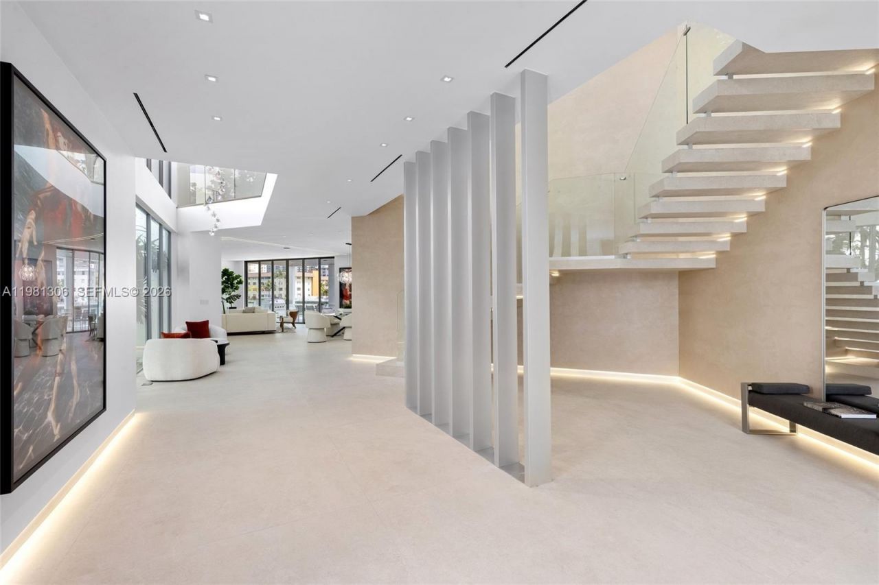 503 Palm Dr, Hallandale Beach, FL 33009 Photo