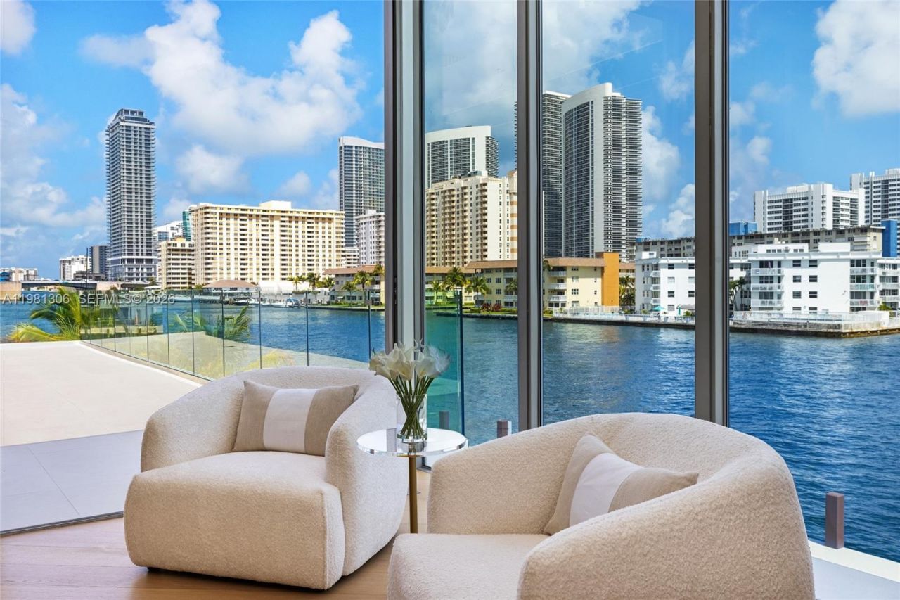 503 Palm Dr, Hallandale Beach, FL 33009 Photo