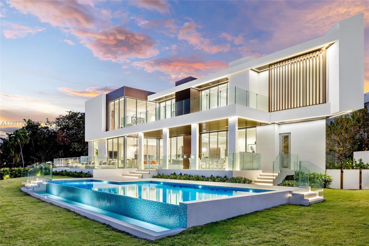 503 Palm Dr, Hallandale Beach, FL 33009 Photo