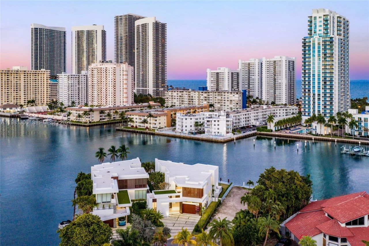 503 Palm Dr, Hallandale Beach, FL 33009 Photo