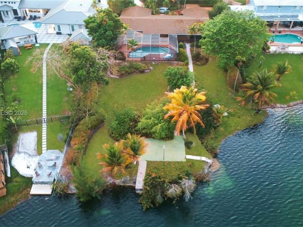 4725 SW 89th Ave, Miami, FL 33165