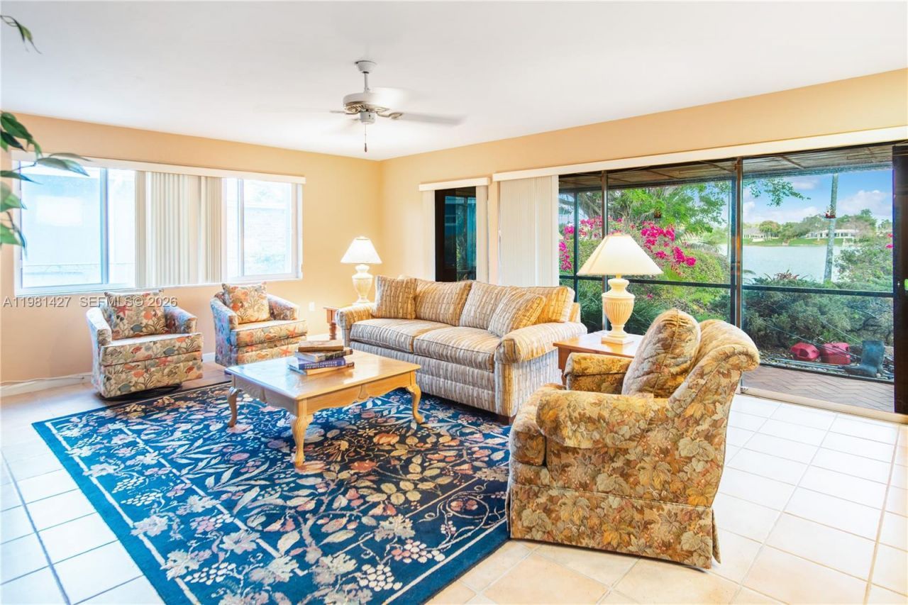 4725 SW 89th Ave, Miami, FL 33165 Photo