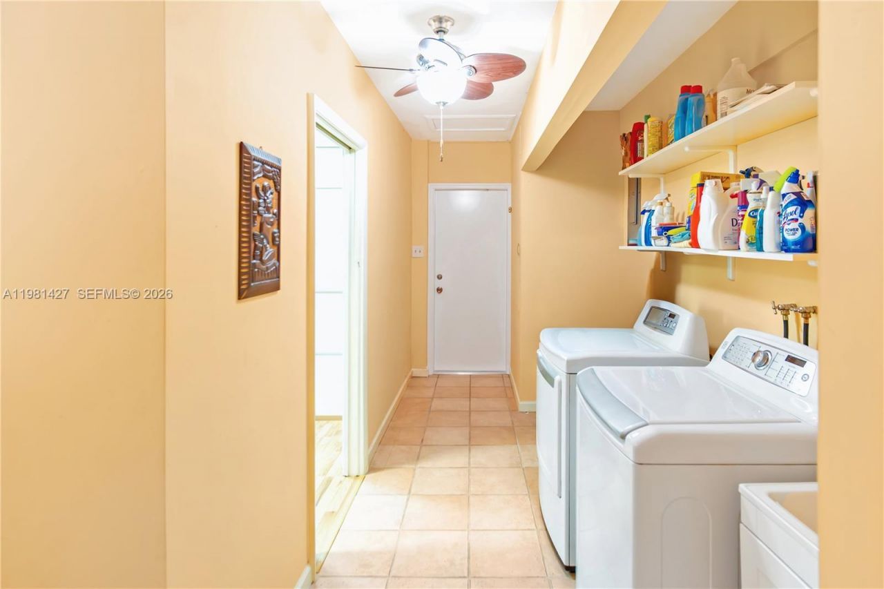 4725 SW 89th Ave, Miami, FL 33165 Photo