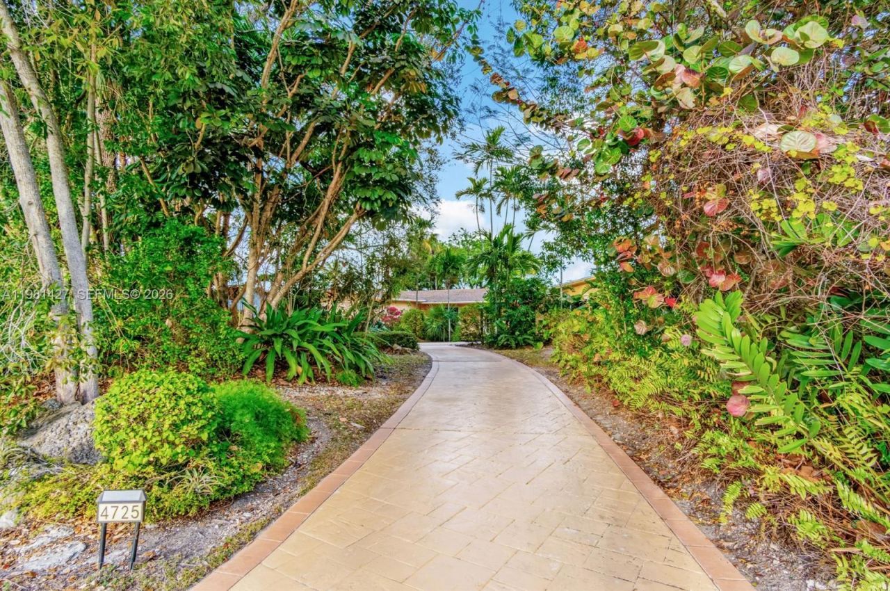 4725 SW 89th Ave, Miami, FL 33165 Photo