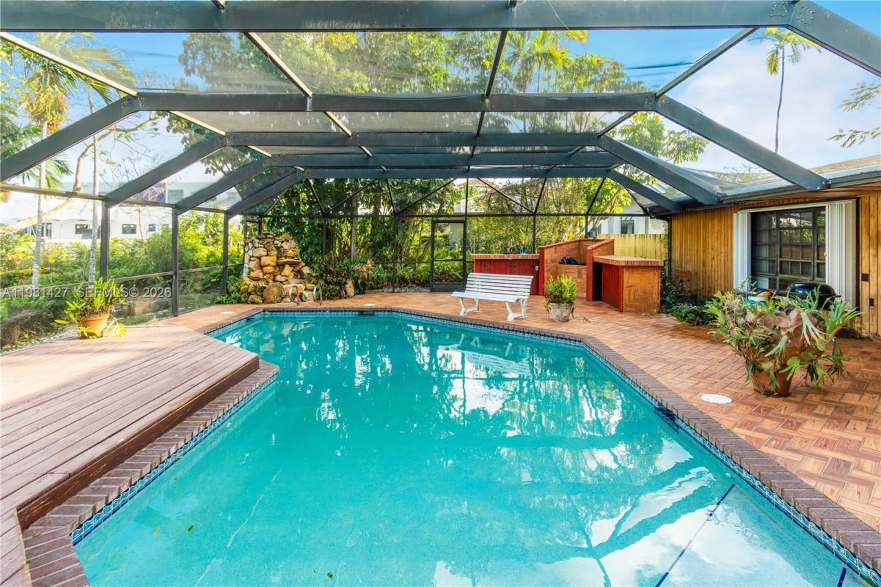 4725 SW 89th Ave, Miami, FL 33165 Photo