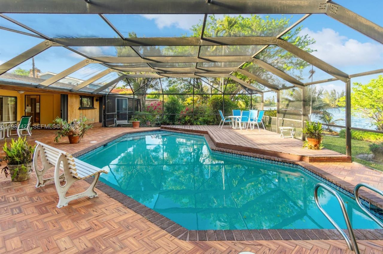 4725 SW 89th Ave, Miami, FL 33165 Photo