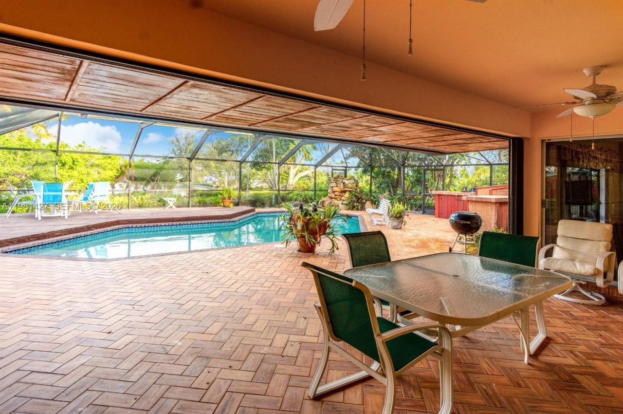 4725 SW 89th Ave, Miami, FL 33165 Photo