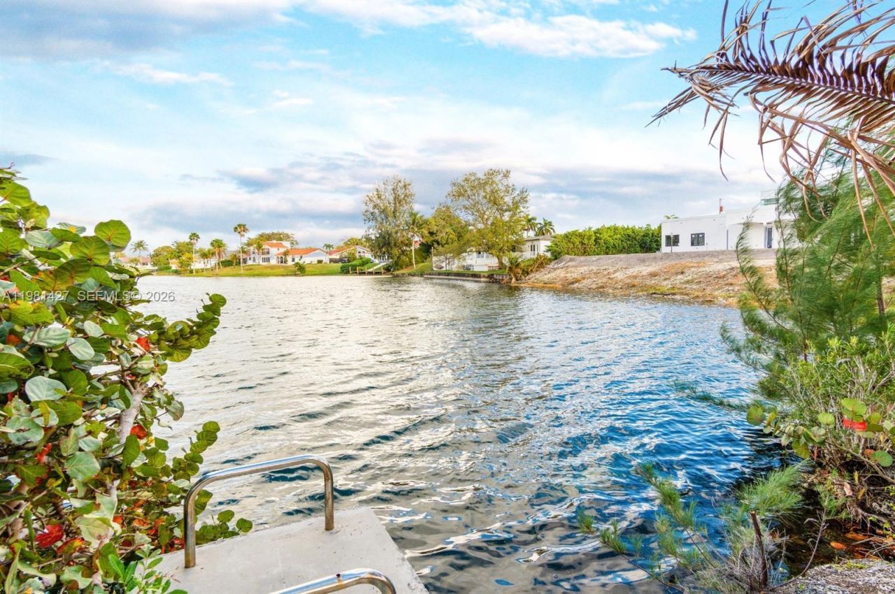 4725 SW 89th Ave, Miami, FL 33165 Photo