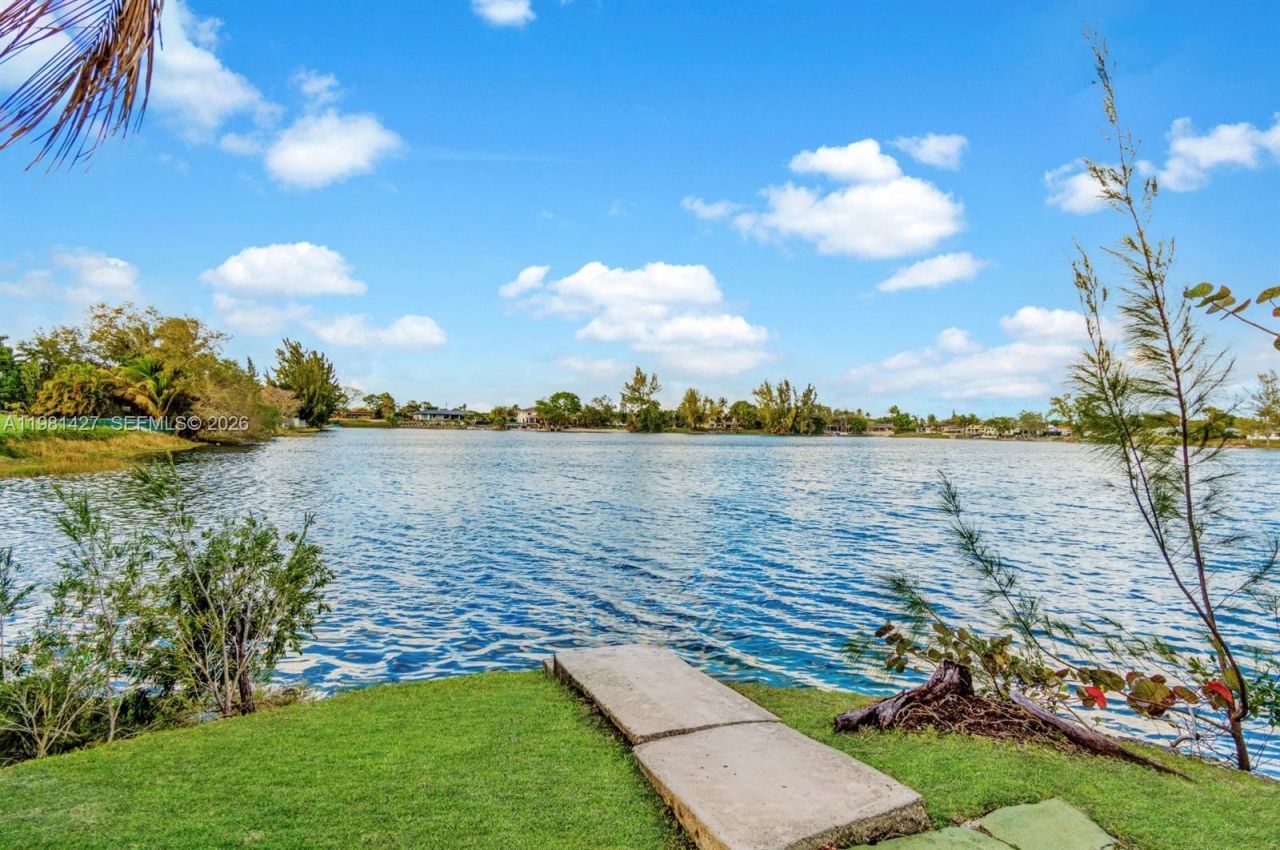 4725 SW 89th Ave, Miami, FL 33165 Photo