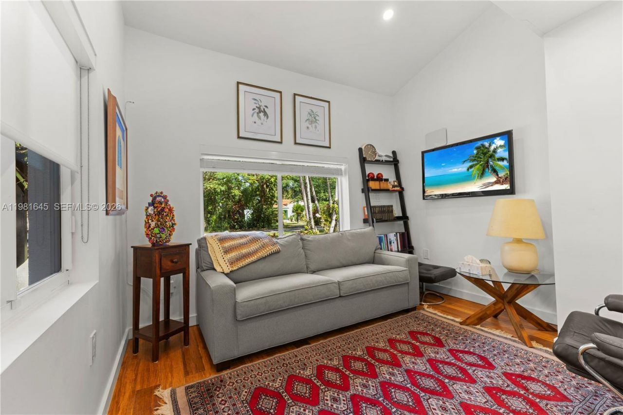 70 NE 97th St , Miami Shores, FL 33138 Photo