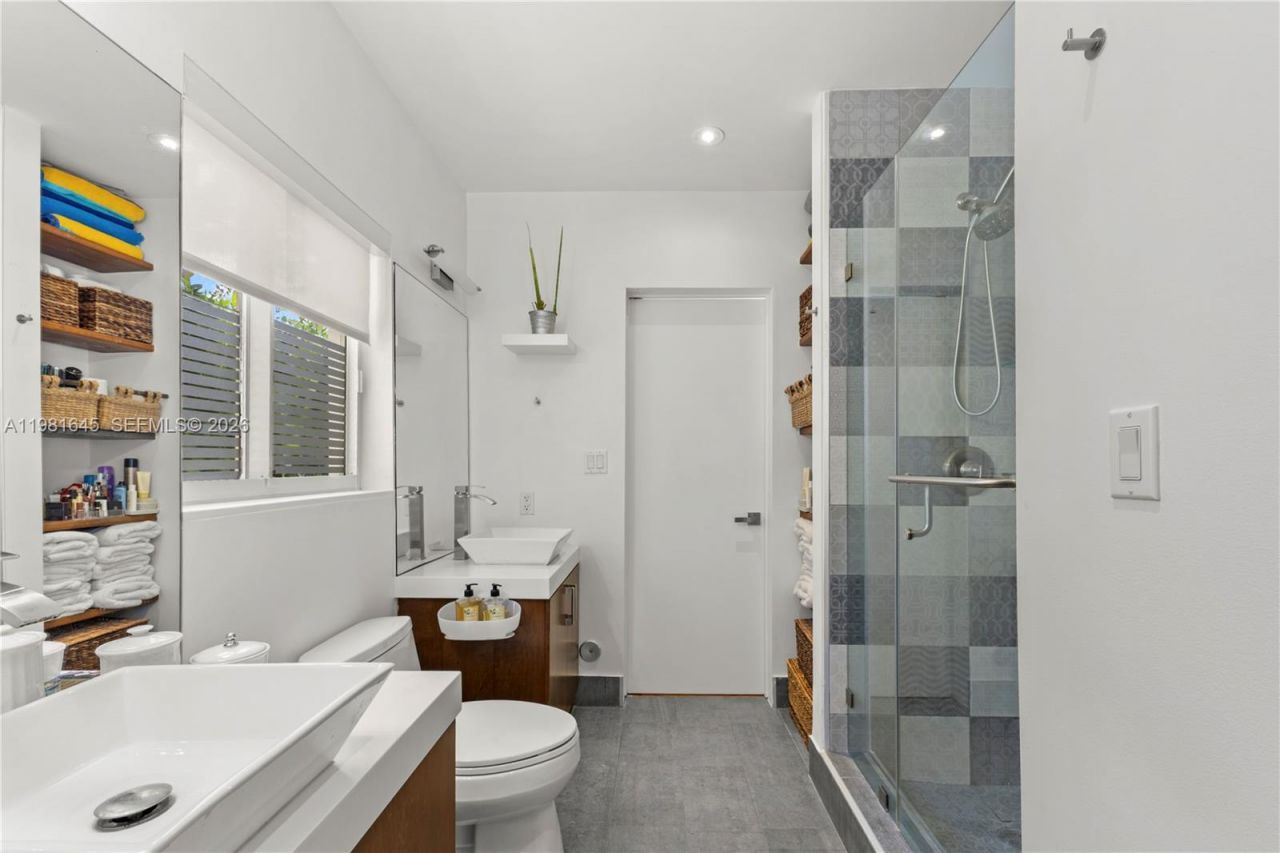 70 NE 97th St, Miami Shores, FL 33138 Photo