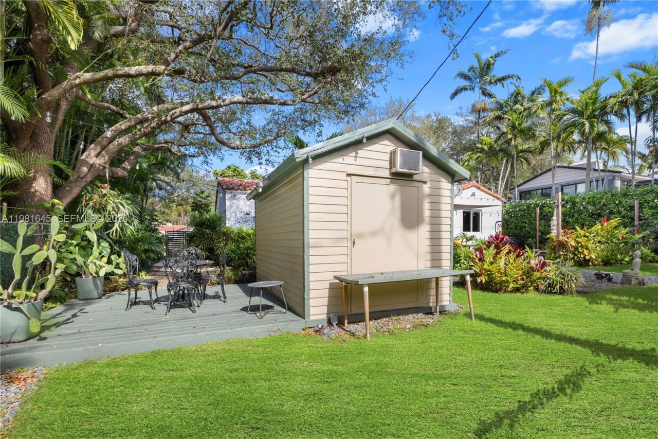 70 NE 97th St, Miami Shores, FL 33138 Photo