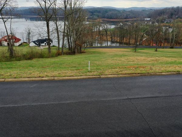 2456 Starboard Crest Road, Morristown, TN 37814