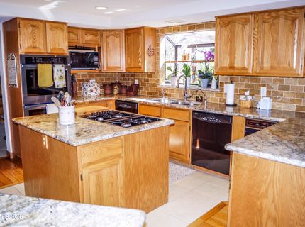 491 E Emerson Way, Sparks, NV 89431 Photo