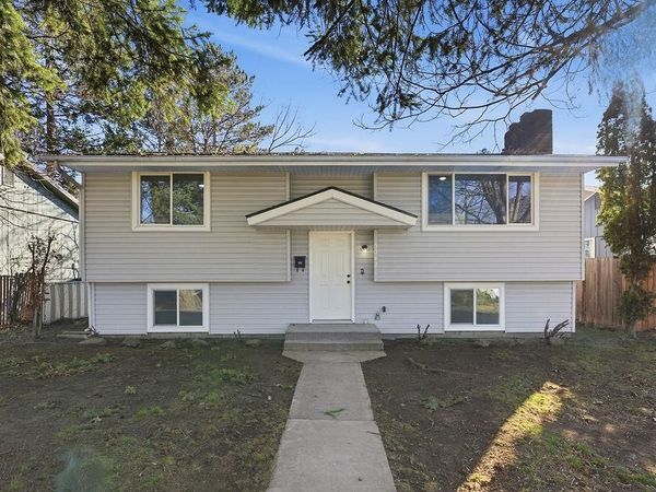 5312 N Lincoln St, Spokane, WA 99205