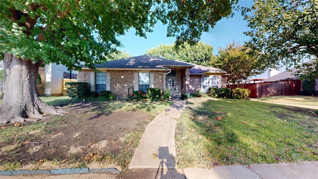 2842 Kingswood Drive, Garland, TX 75040 Main Photo