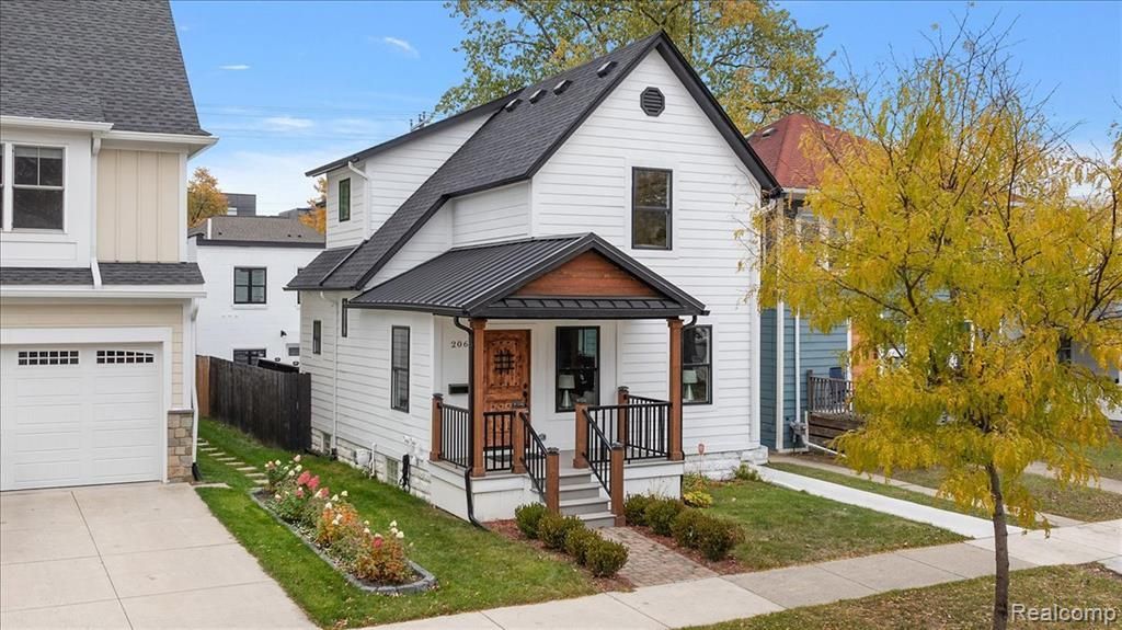 206 N Washington Avenue, Royal Oak, MI 48067 Main Photo