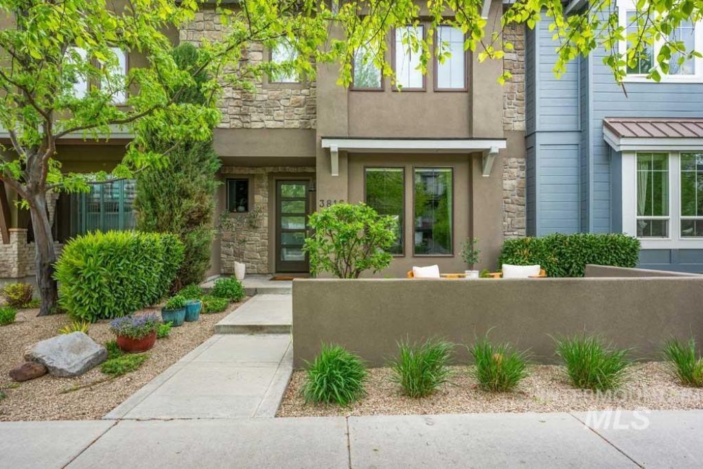 3816 E Parkcenter Blvd, Boise, ID 83716 Main Photo