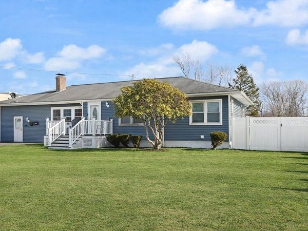 134 Oak St, Brockton, MA 02301