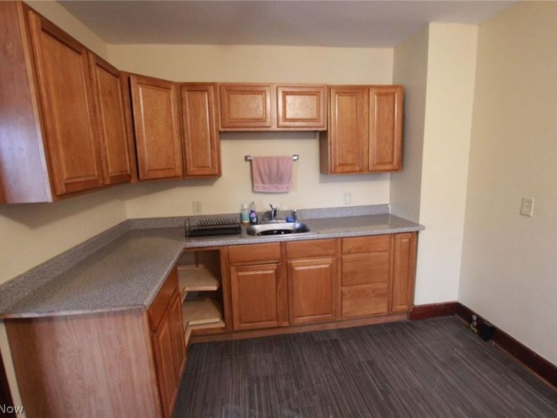 56 N Osborn, Youngstown, OH 44509 Photo 6