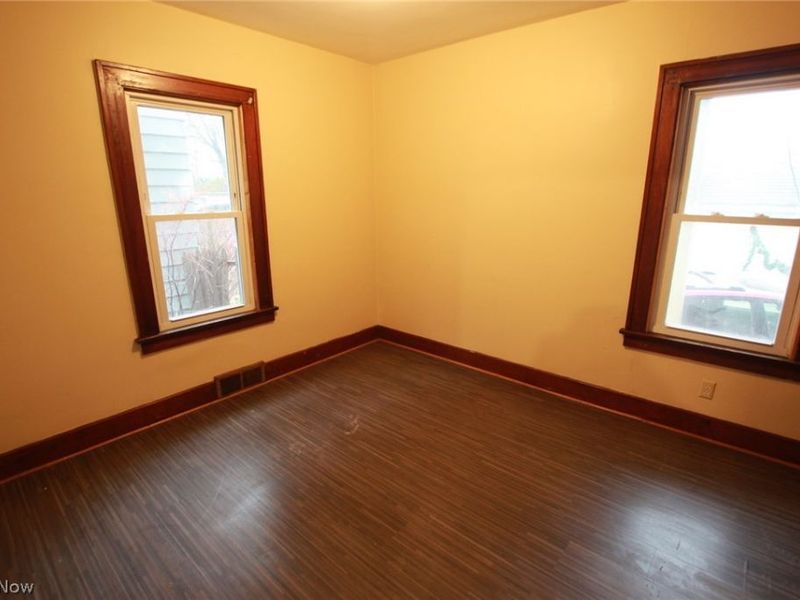 56 N Osborn, Youngstown, OH 44509 Photo 8