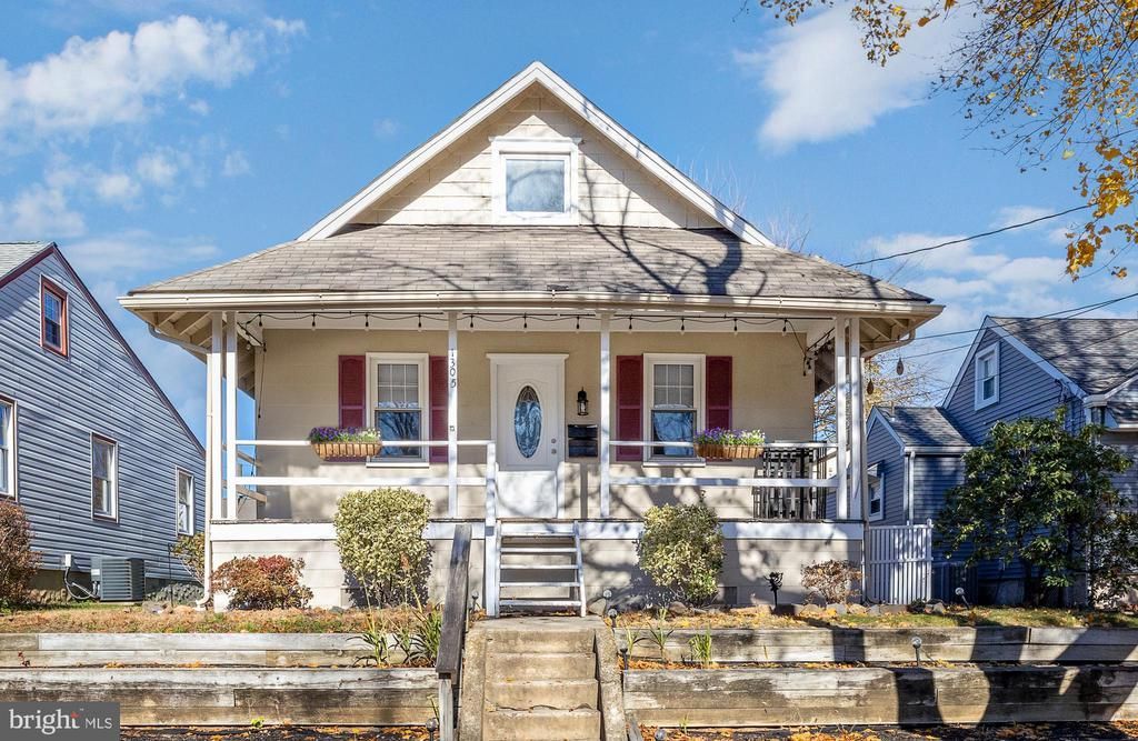 1305 Sylvan Drive, Haddon Heights, NJ 08035 Main Photo