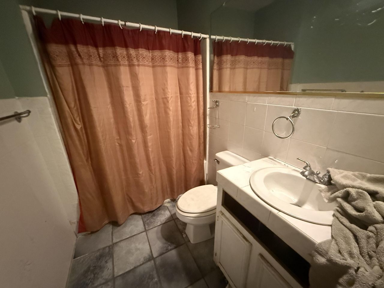 1150 King Street Photo 10