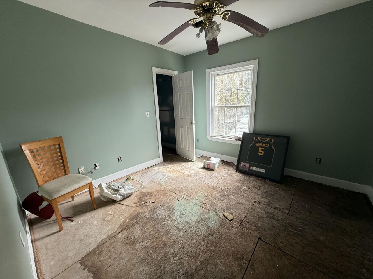 1150 King Street Photo 8