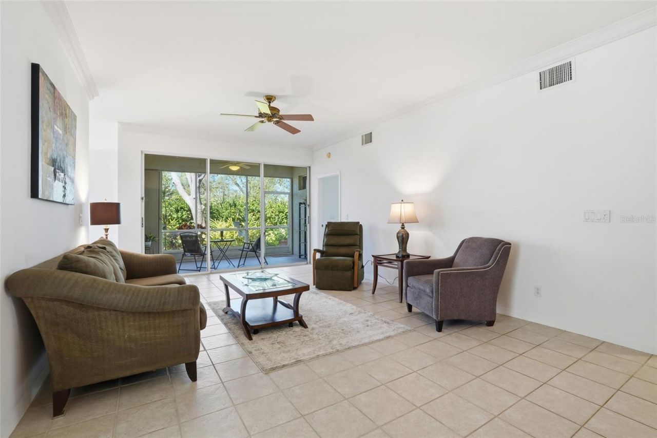 15153 Oxford Cove, Unit 2303, Fort Myers, FL 33919 Photo