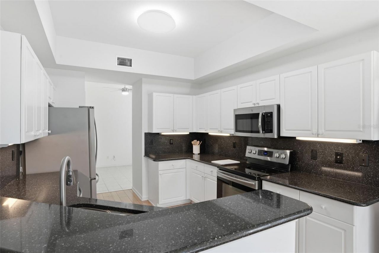 15153 Oxford Cove, Unit 2303, Fort Myers, FL 33919 Photo