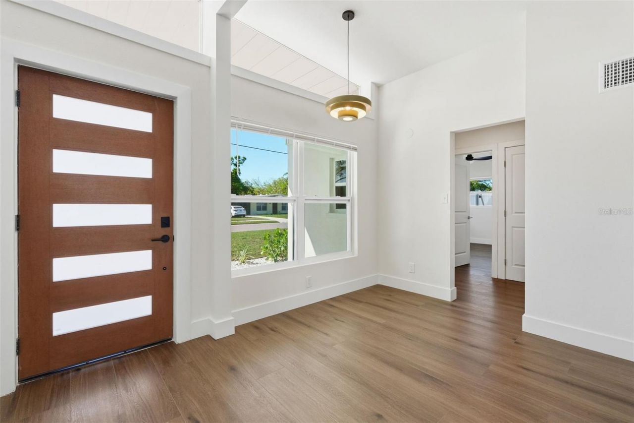 2989 Greenbriar Street , Sarasota, FL 34237 Photo