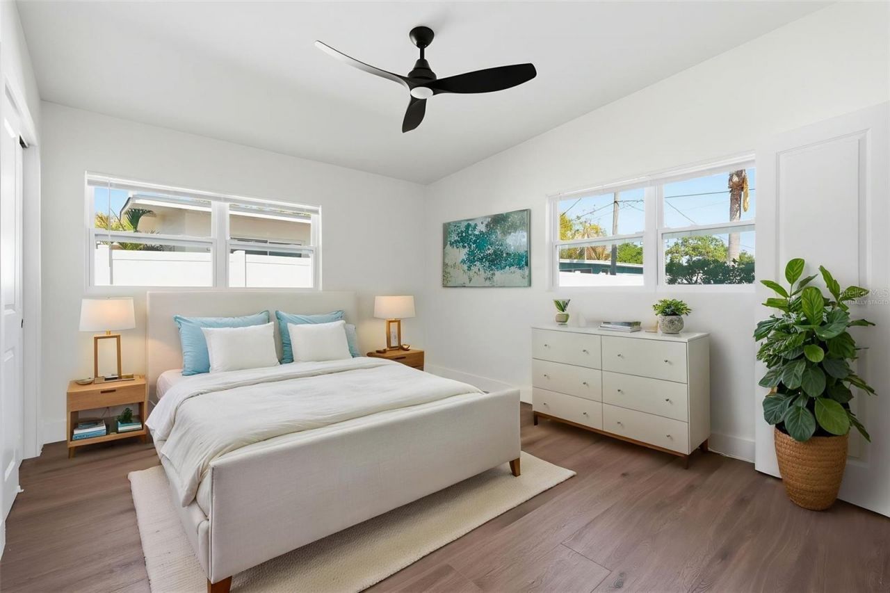 2989 Greenbriar Street , Sarasota, FL 34237 Photo