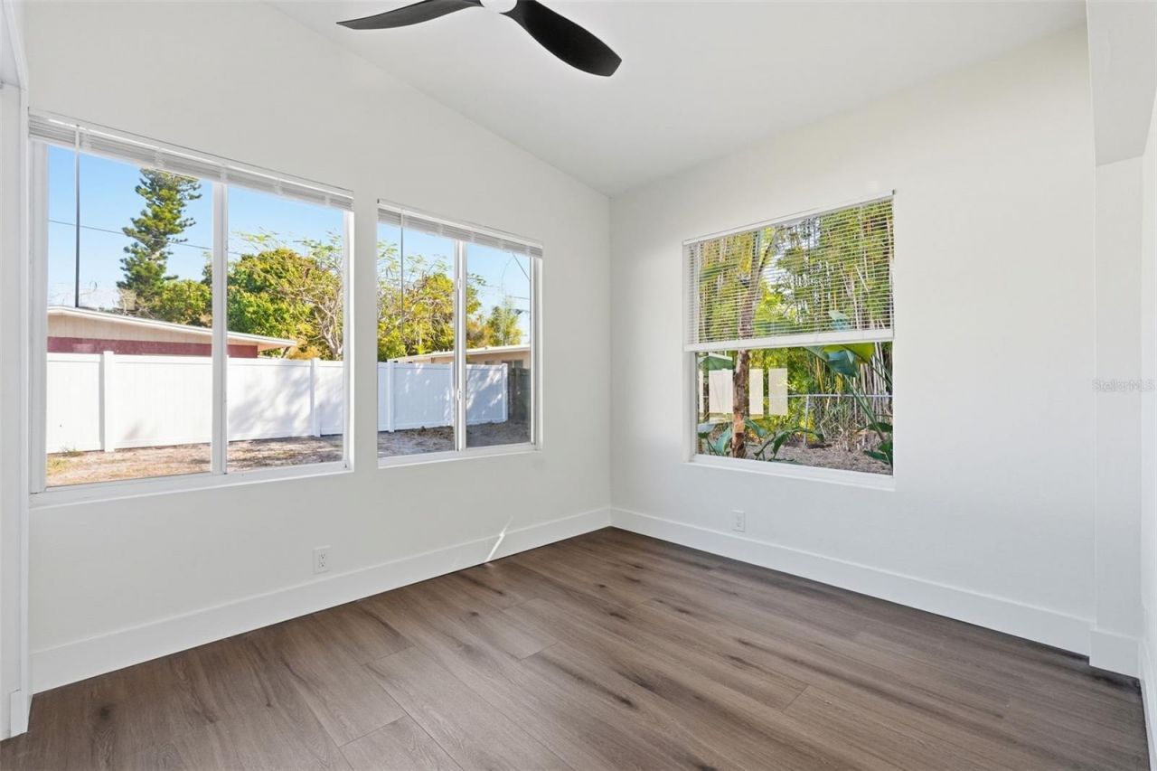 2989 Greenbriar Street , Sarasota, FL 34237 Photo