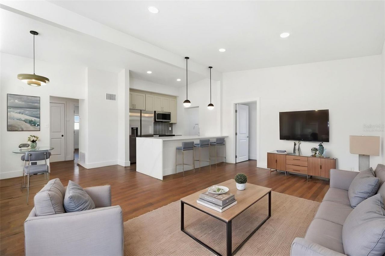 2989 Greenbriar Street , Sarasota, FL 34237 Photo