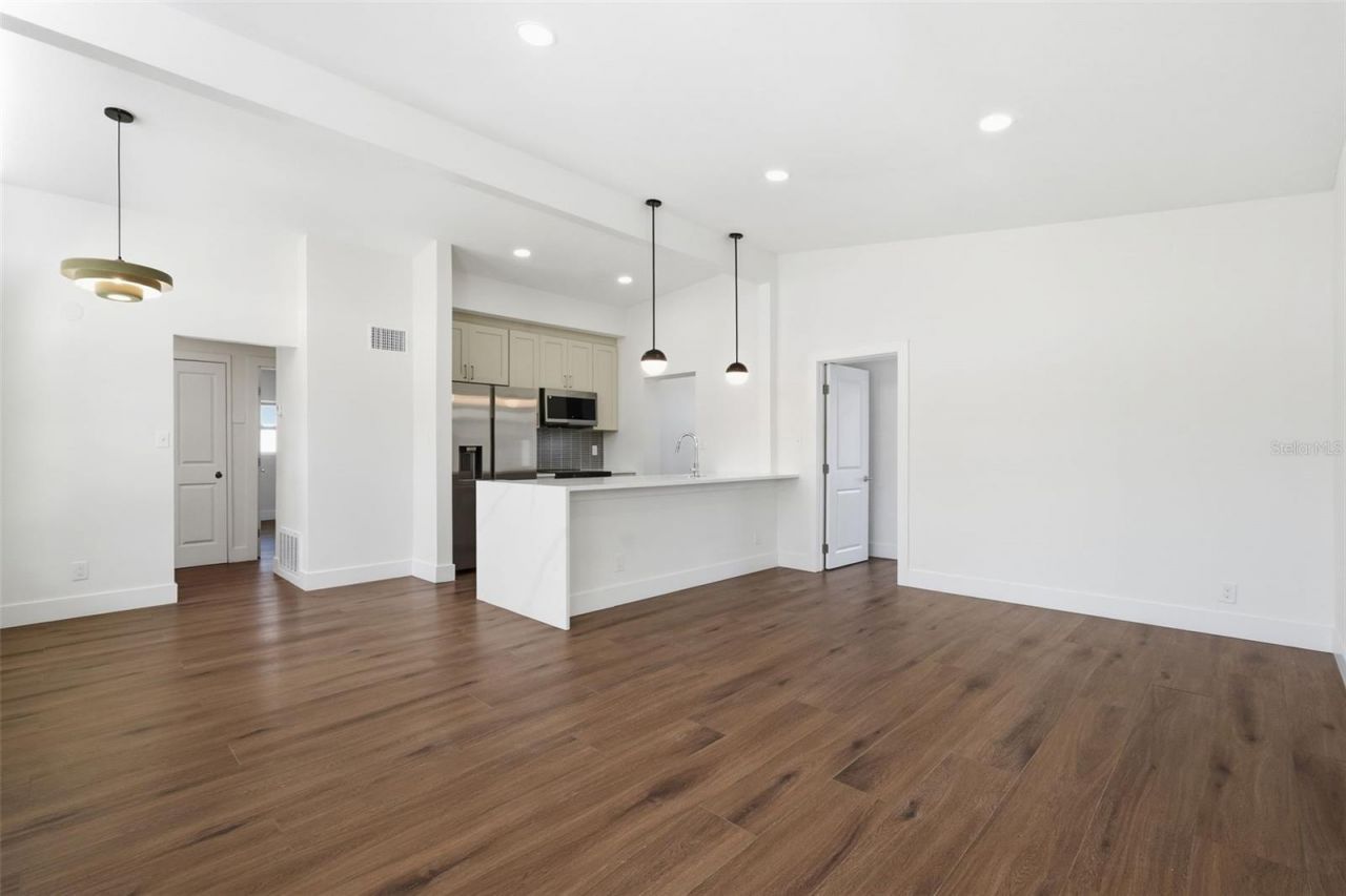 2989 Greenbriar Street , Sarasota, FL 34237 Photo