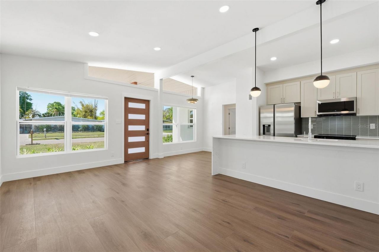 2989 Greenbriar Street , Sarasota, FL 34237 Photo