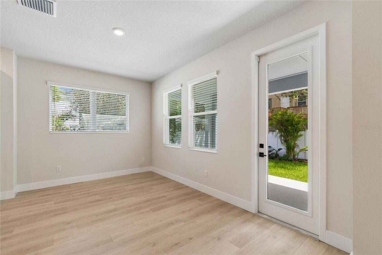 2916 W Ellis Drive, Tampa, FL 33611 Photo
