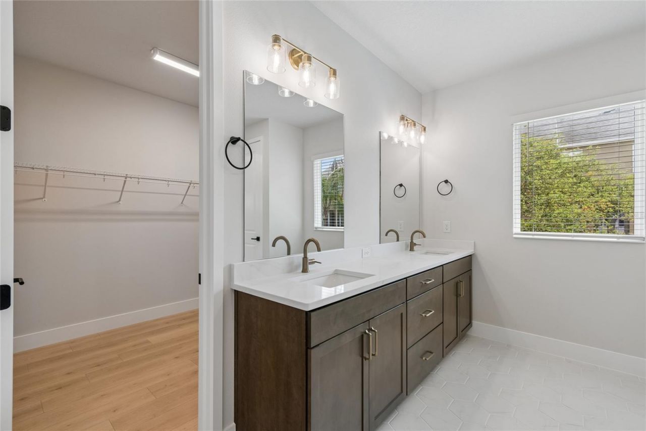 2916 W Ellis Drive, Tampa, FL 33611 Photo
