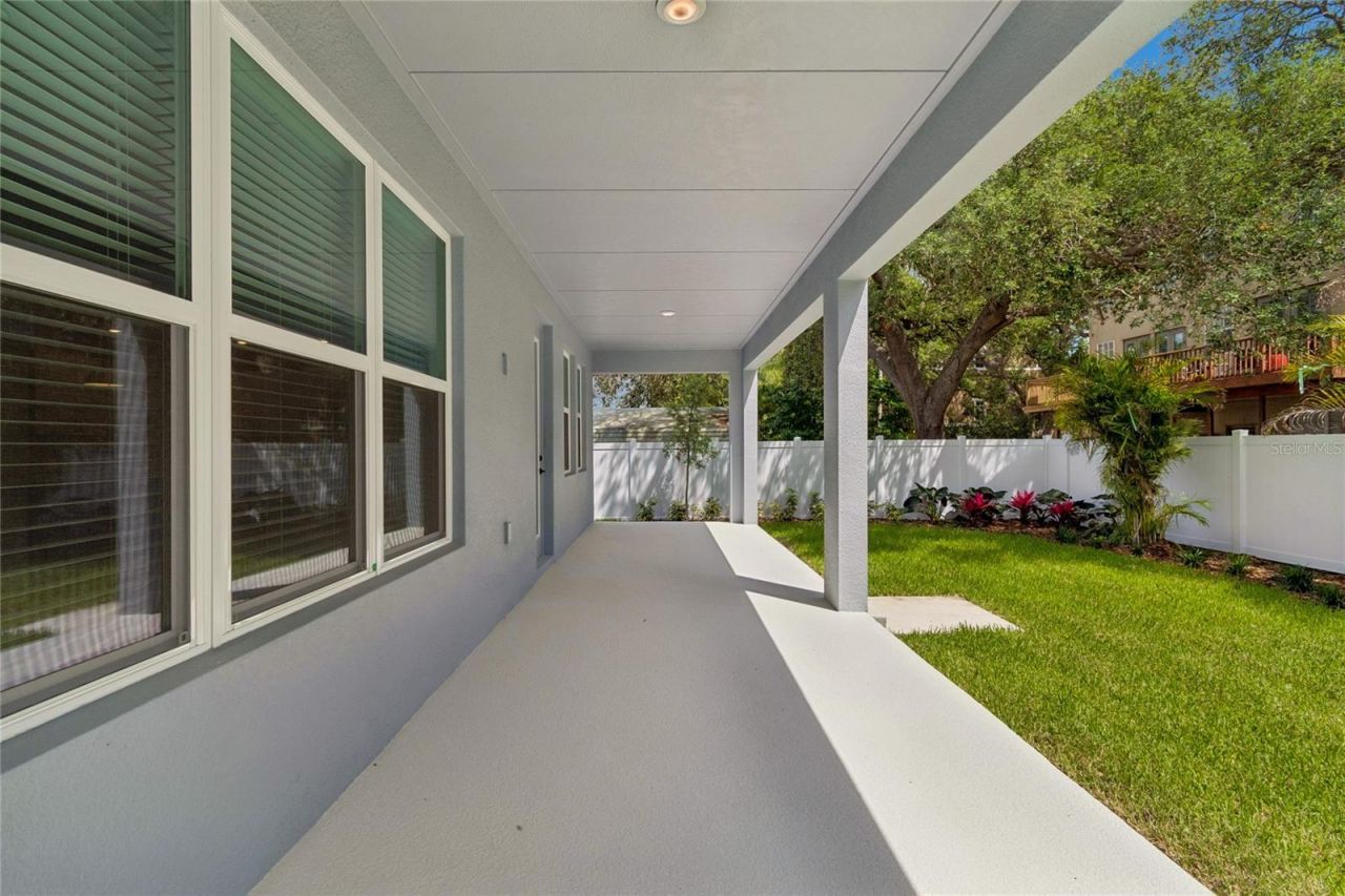 2916 W Ellis Drive, Tampa, FL 33611 Photo