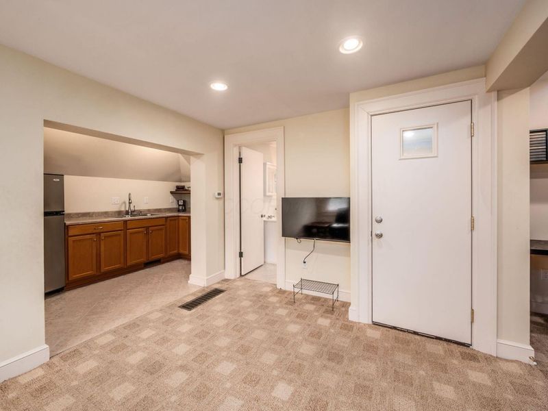 140 N Parkview Avenue, Bexley, OH 43209 Photo 80