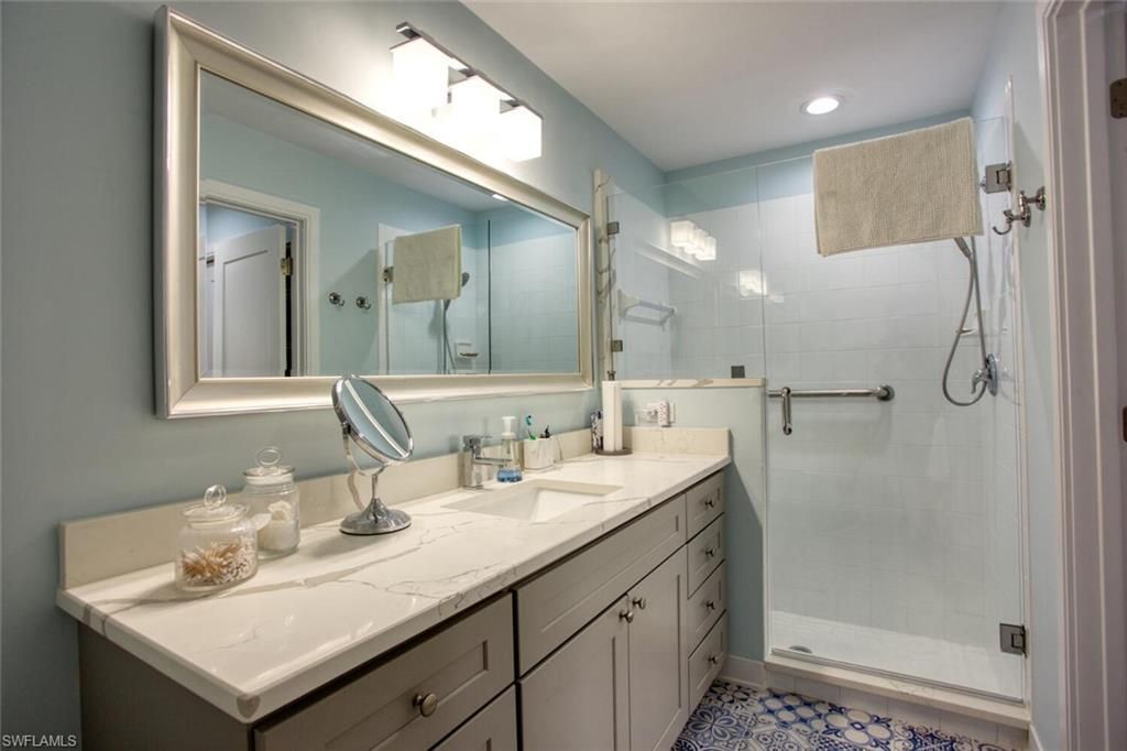 8106 Queen Palm Ln, Unit 115, Fort Myers, FL 33966 Photo