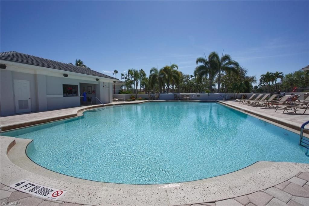 8106 Queen Palm Ln, Unit 115, Fort Myers, FL 33966 Photo