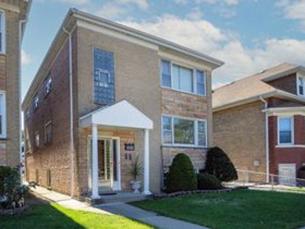 5705 W Higgins Avenue, Unit 2, Chicago, IL 60630