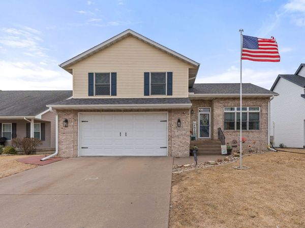 4703 W 13th Street, Davenport, IA 52804